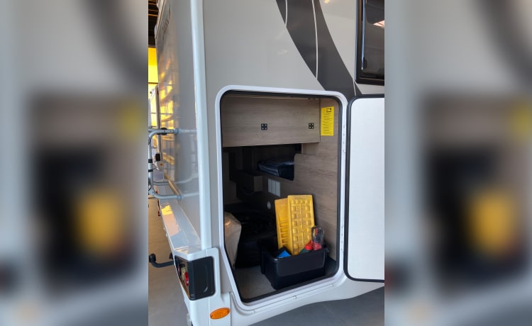 Vlot op weg met de camper (Chausson 758 titanium)