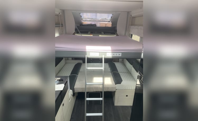 4p Chausson semi-integrated uit 2024