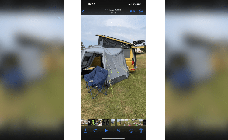 Goldbug – 4-persoons Volkswagen campervan uit 2019