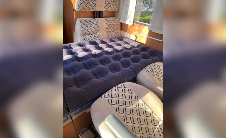 Breeze – Bel camper maneggevole con tutti i comfort