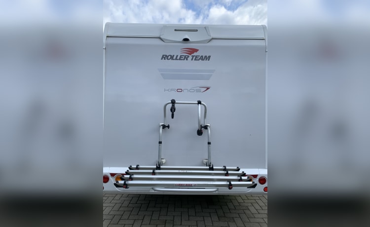 Holiday Adventure – 4p Roller Team semi-integrated uit 2022