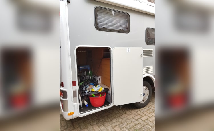 Compacte Dethleffs 2 persoons camper