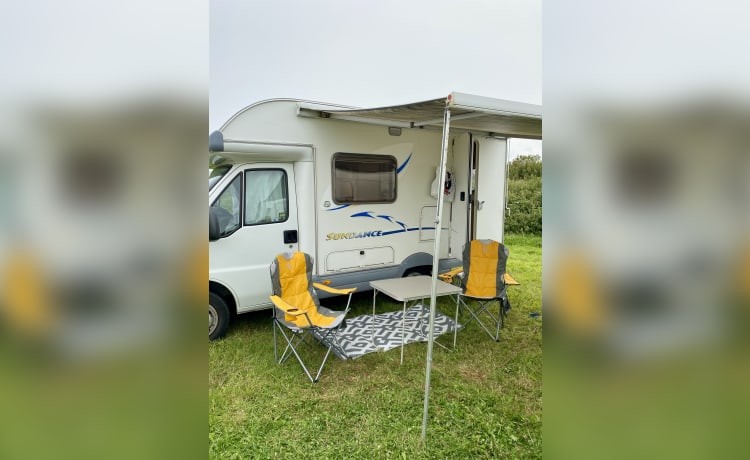 Molly – 2 berth Fiat bus from 2005