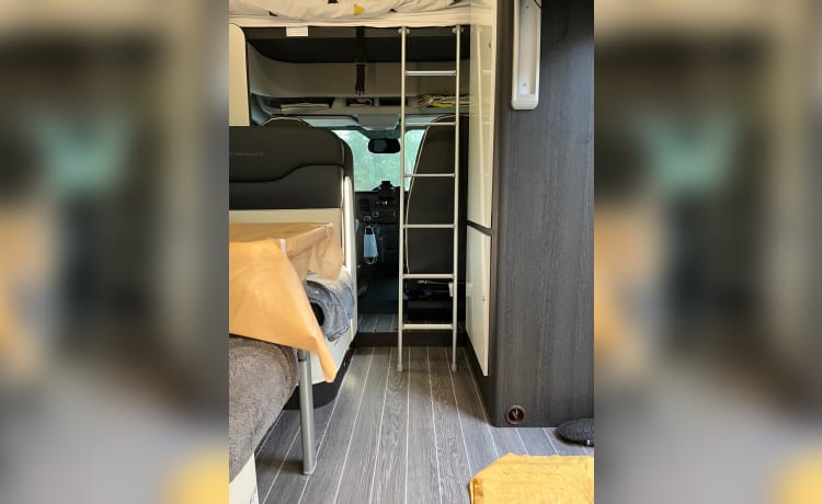 2p Ford alcove from 2021 (5 + 1 sleeping places)