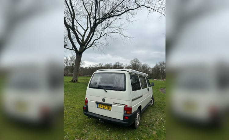 het witte schaap – 4p Volkswagen campervan uit 1997