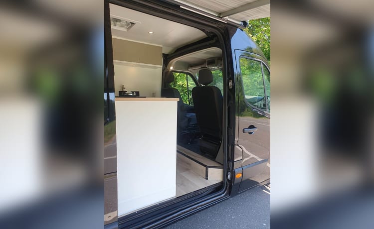 Glamping 2p Renault bus uit 2016, automaat