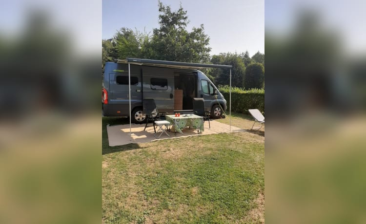 Luxuriöser 2p-HYMER-Buscamper