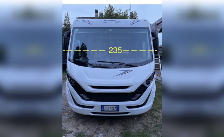 McOscar – Giulia's motorhome NEW and spacious 