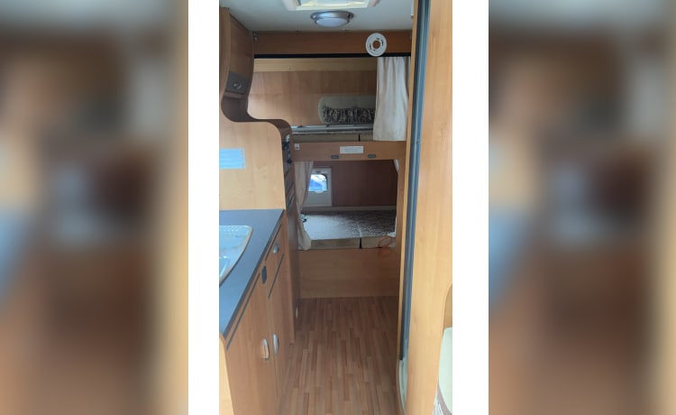 4 berth Ford alcove from 2007