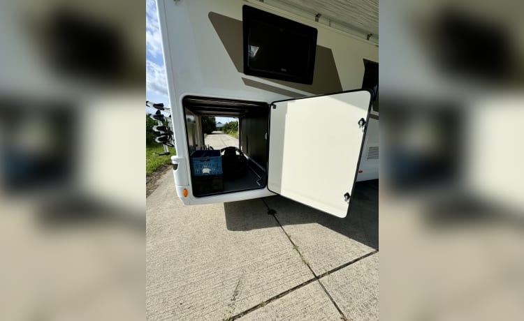 NIEUW 5 personen McLouis familiecamper uit 2023