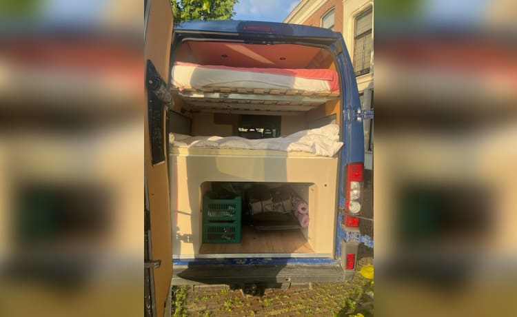 Blue'ie – Peugeot Boxer 3,0l Kompletter Camper für die ganze Familie. 