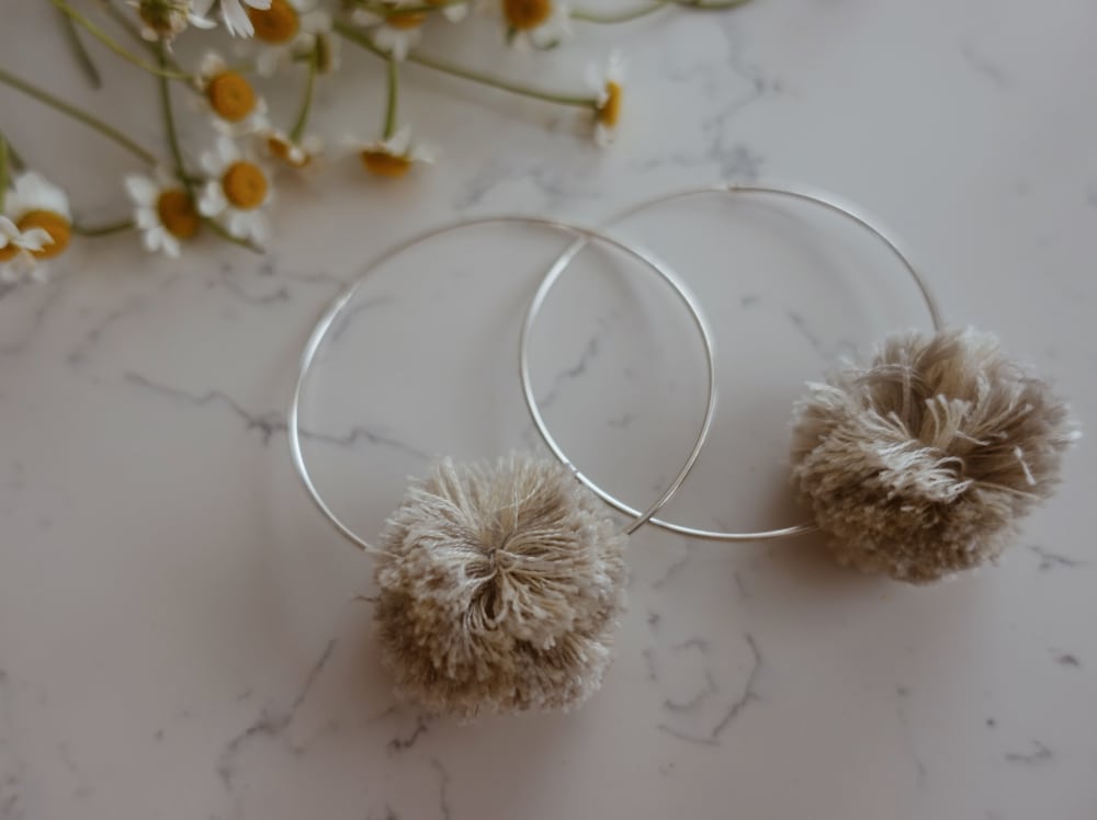 PomPom Hoops + Double Leather Choker - Product Review