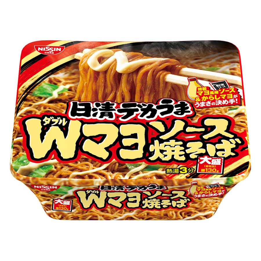 日清　デカうまＷマヨ焼そば　　１５３ｇ