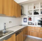 Kitchen area fully equiped