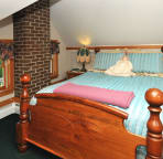 Loft Suite - Bedroom 1 - Queen Bed