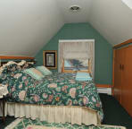 Loft Suite - Bedroom 2 - Queen Bed