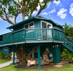 Mango treehouse @ Mangolani Inn