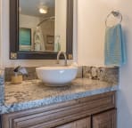 Ohana En-Suite Bath