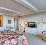 Master Bed Room