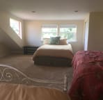 loft with 2 Queens and a full size bed