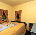 Ground Floor Bedroom - Full-size Bed