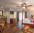 Flat Screen TV, Ceiling Fan, A/C