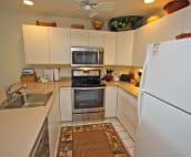 Well equipped kitchen with all new appliances stove/oven, microwave & ice maker