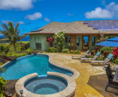 Private Garden, Patio, Pool and Spa