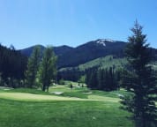 Backs onto Greywolf Golf Course Hole 9!