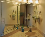 Jack-n-Jill style bathrooms
Cabana Club Unit 305