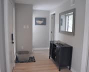 Foyer - provides separation between two bedrooms