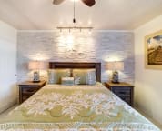 Queen size bed in second bedroom