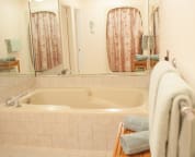 Jetted Jacuzzi tub and stand-in shower
Cabana Club Unit 305