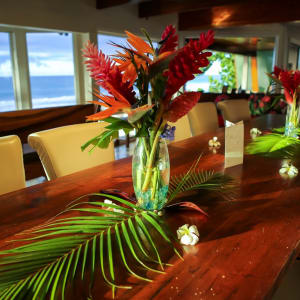 Dining Oceanfront with room for the whole gang.