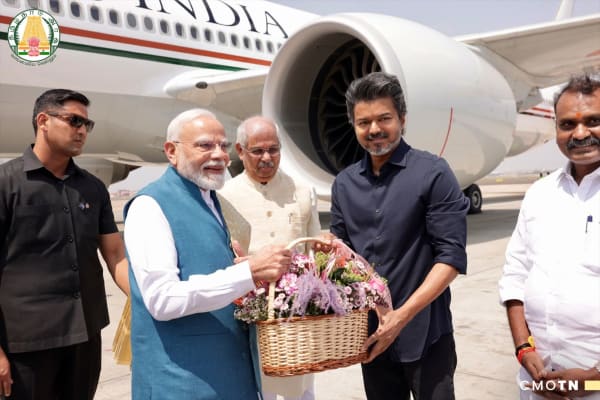 பிரதமர் மோடி சென்னையில் ₹13,000 கோடி திட்டங்களை தொடங்கி வைத்தார்; முதலமைச்சர் விஜய்யுடன் மெட்ரோ பயணம்