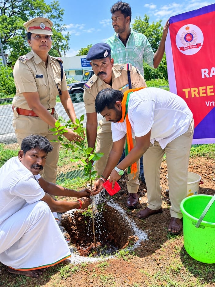 விருத்தாசலம் இரயில் நிலையத்தில் பிரதமர் பிறந்தநாள், பாதுகாப்பு படை எழுச்சி தின விழா