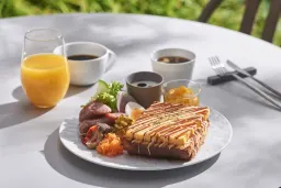 朝ごはんページ OMO7大阪_カフェ朝食_集合