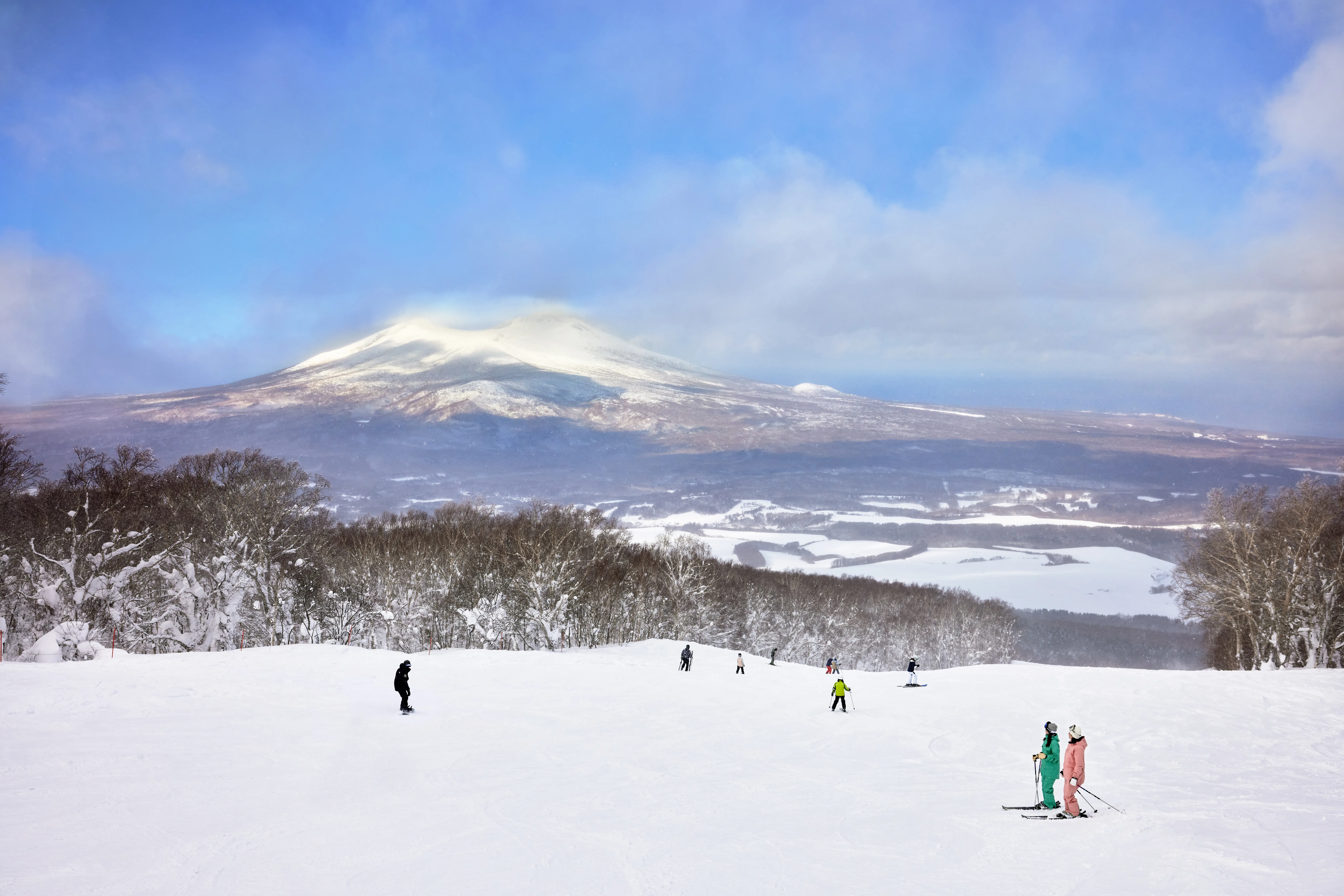 雪も観光もグルメも、冬の函館を120％楽しみ尽くす - OMO5函館 | 星野