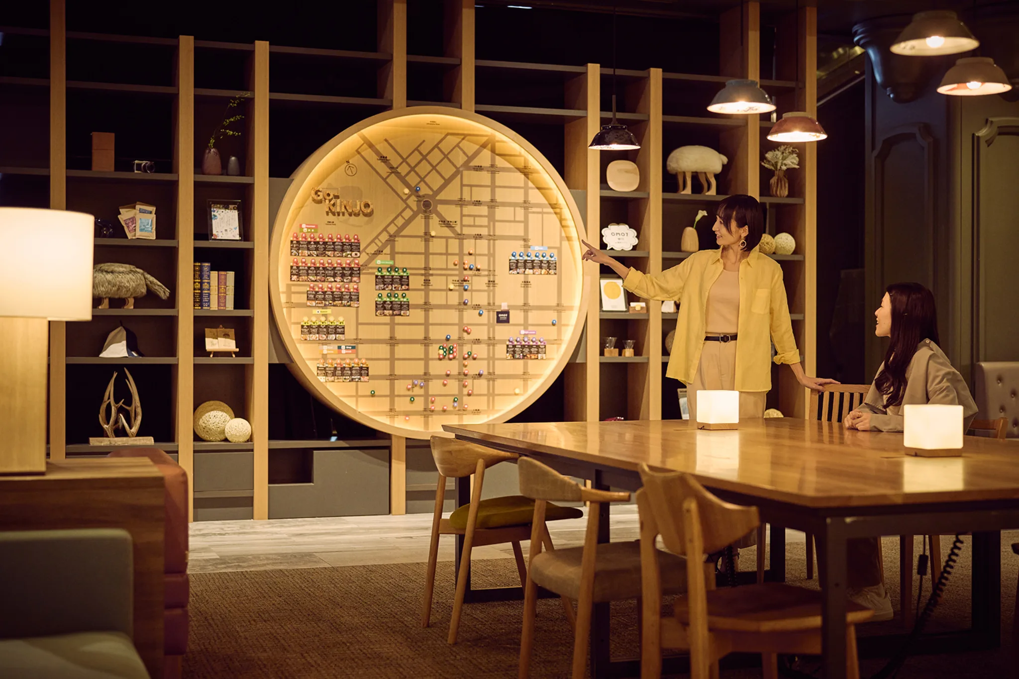 木のぬくもりに包まれる、旭川のくつろぎ空間 - OMO7旭川 | 星野