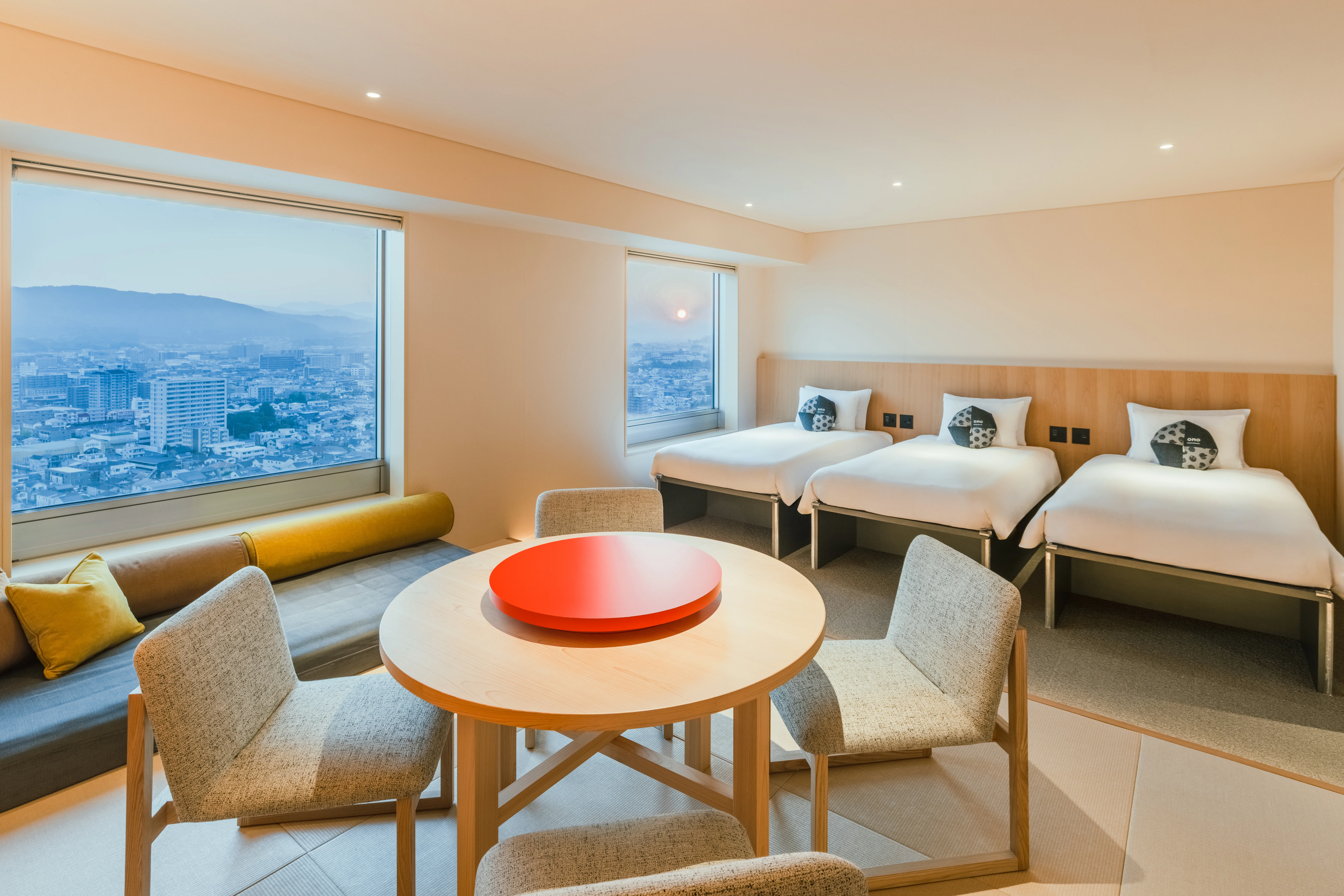 高知の宴会文化をテーマにした客室 - OMO7高知 | 星野リゾート【公式】