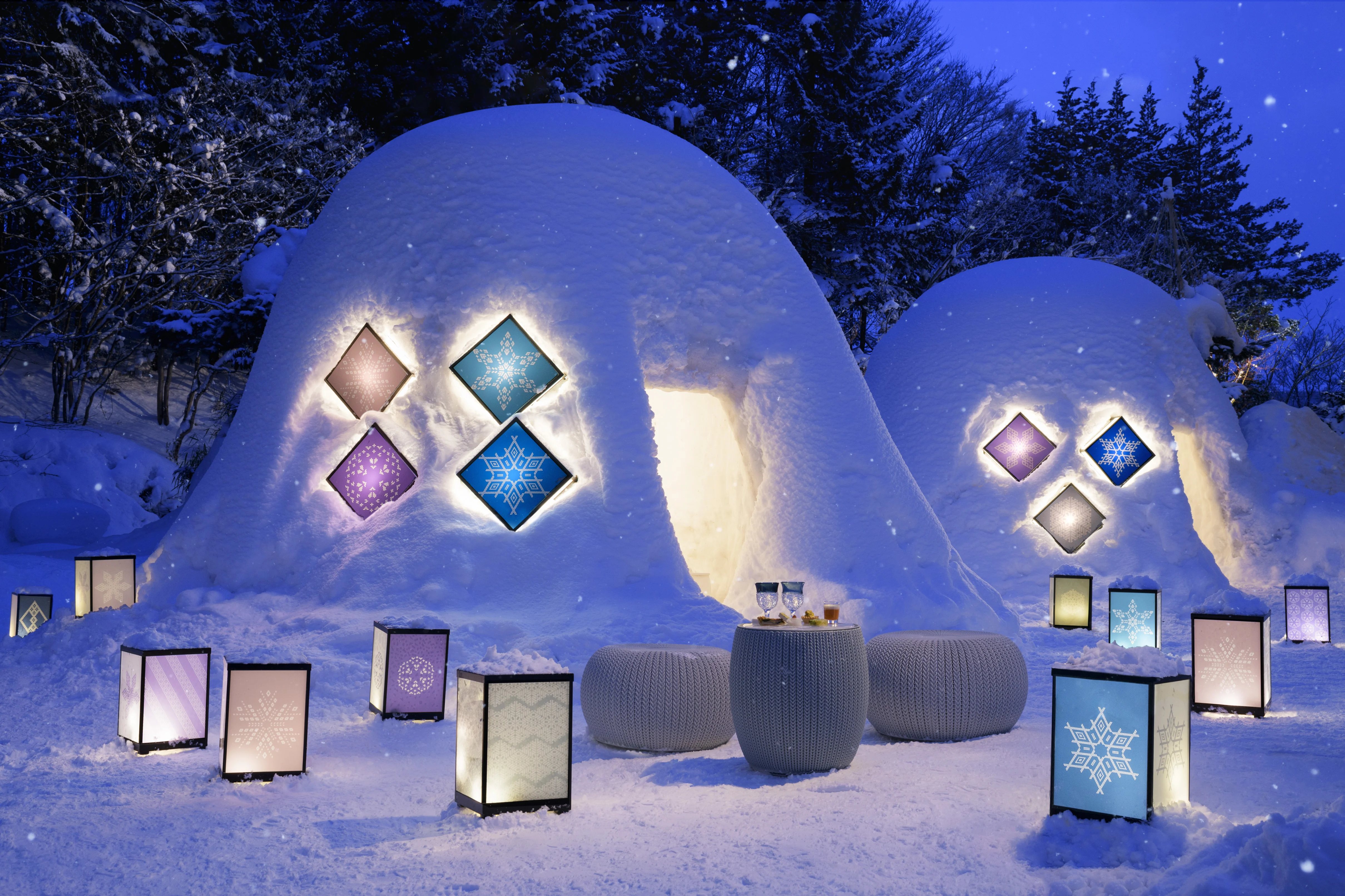 雪景色に浮かぶかまくらで、大間のまぐろと地酒を堪能 - 界 津軽