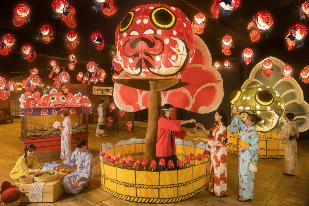野*子様 金箔と赤い背景のパーテーション 子どもから大人まで楽しめる青森のテーマパークへ家族旅 - 青森屋