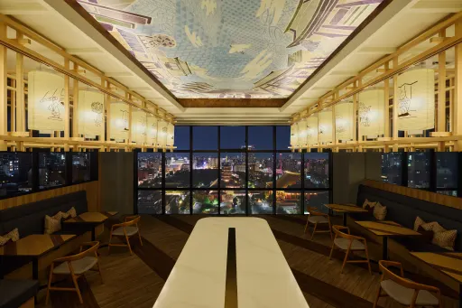 浅草の贅沢な夜景と過ごす、忘れられない卒業旅行 - OMO3浅草 | 星野