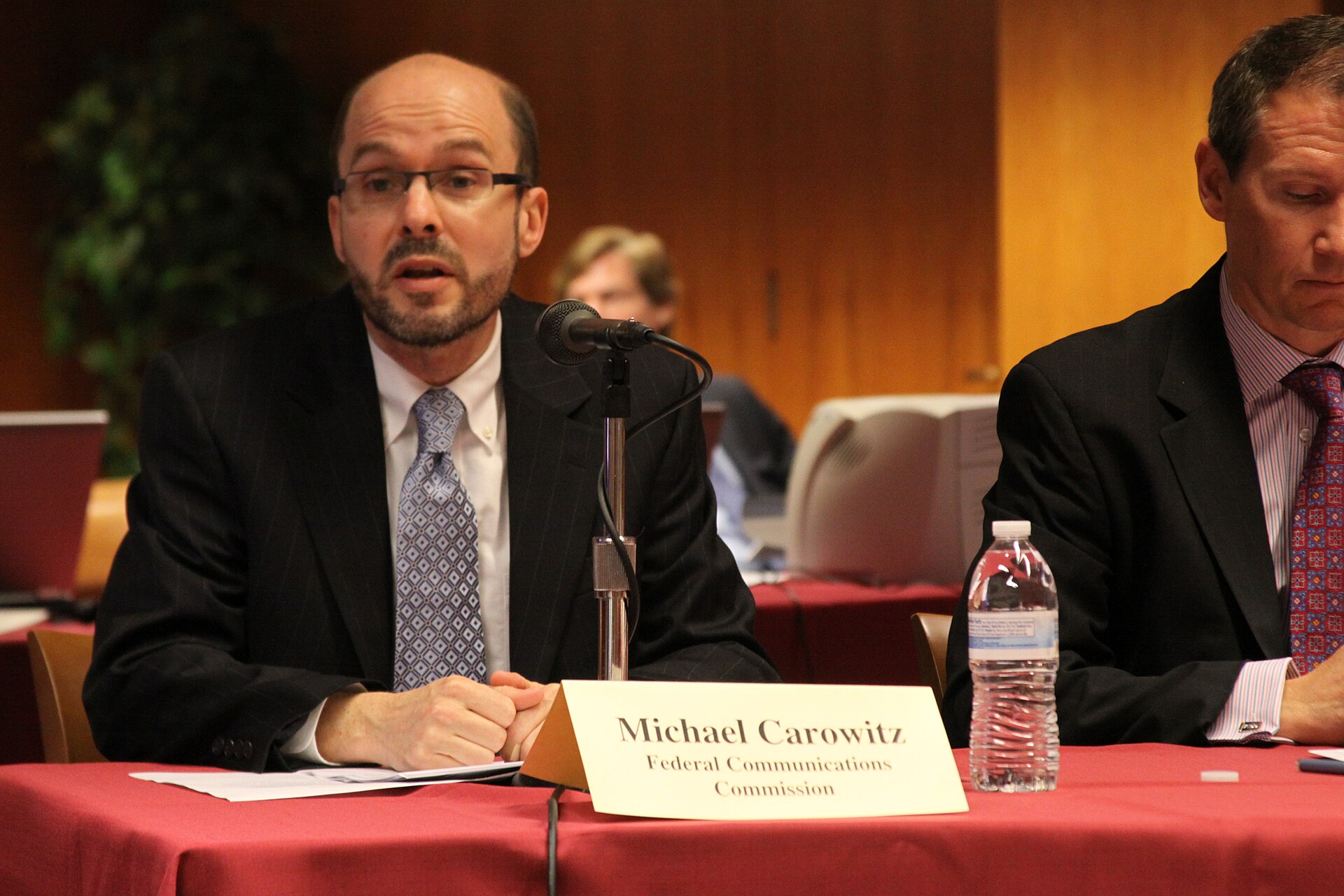FCC Drops Universal Gigabit Target, Shifts Focus to Affordability