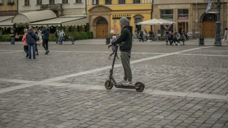 When Public Transport Gets Shaky in Europe: Is an E-Scooter Plan B?