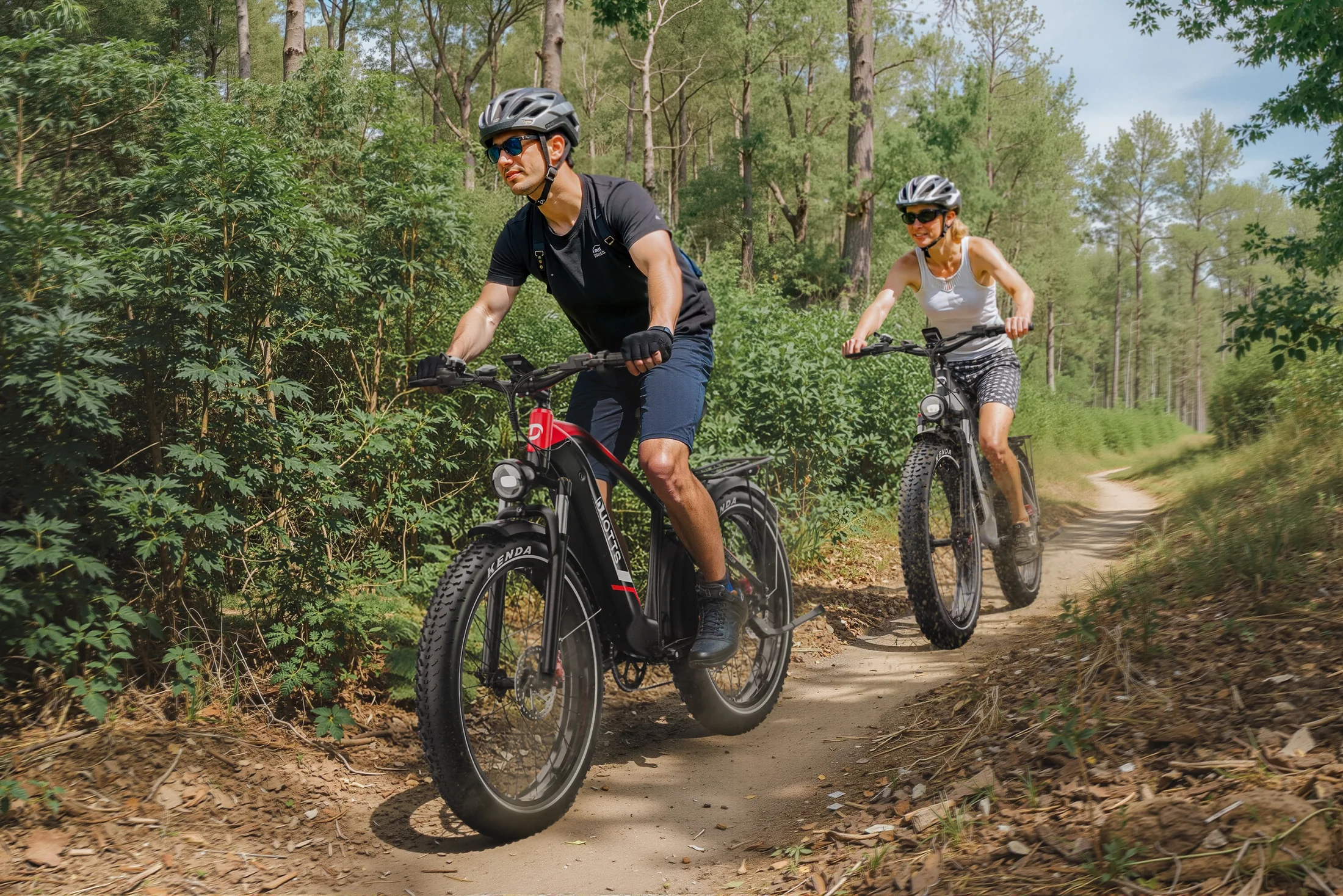 Sleek and Secure

The F26Lite features an integrated battery design, giving the frame a seamless and stylish look. The battery fits tightly within the frame, reducing vibration and enhancing riding stability.