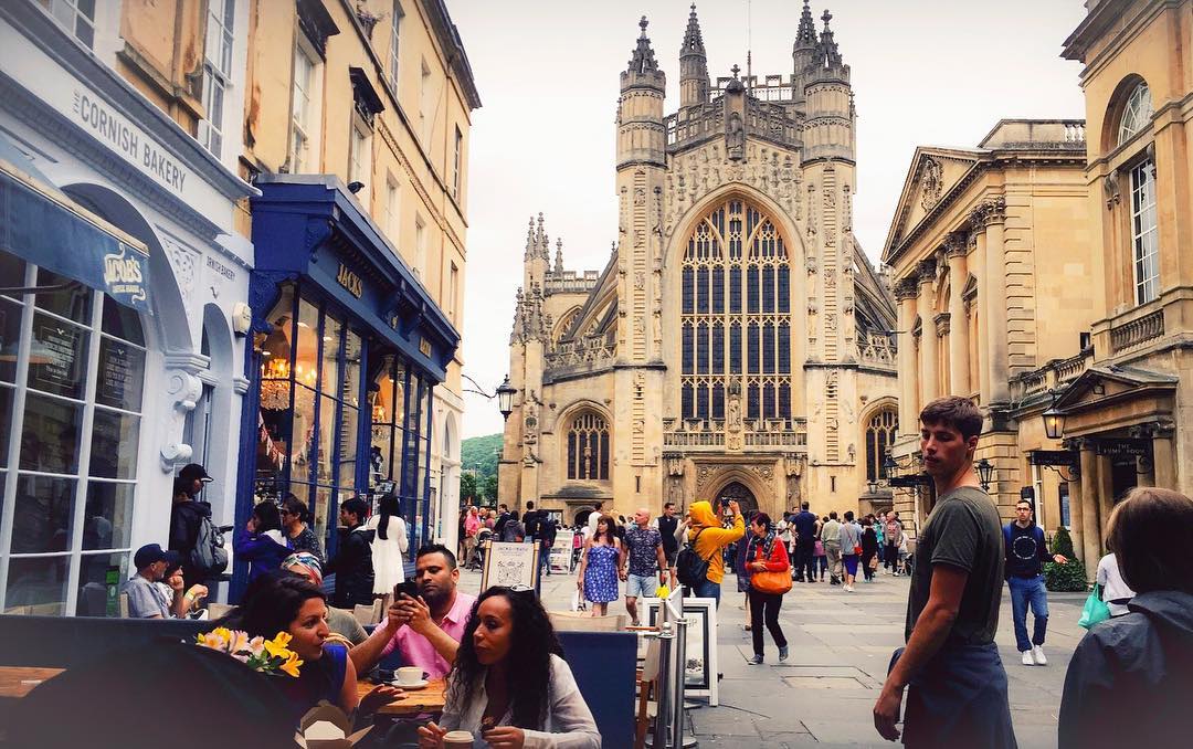 Interesting around. Оксфорд. Оксфорд студенты. Оксфорд Дата основания. Oxford University.