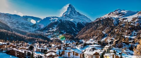 Ski-in ski-out hotel with direct access to the slopes