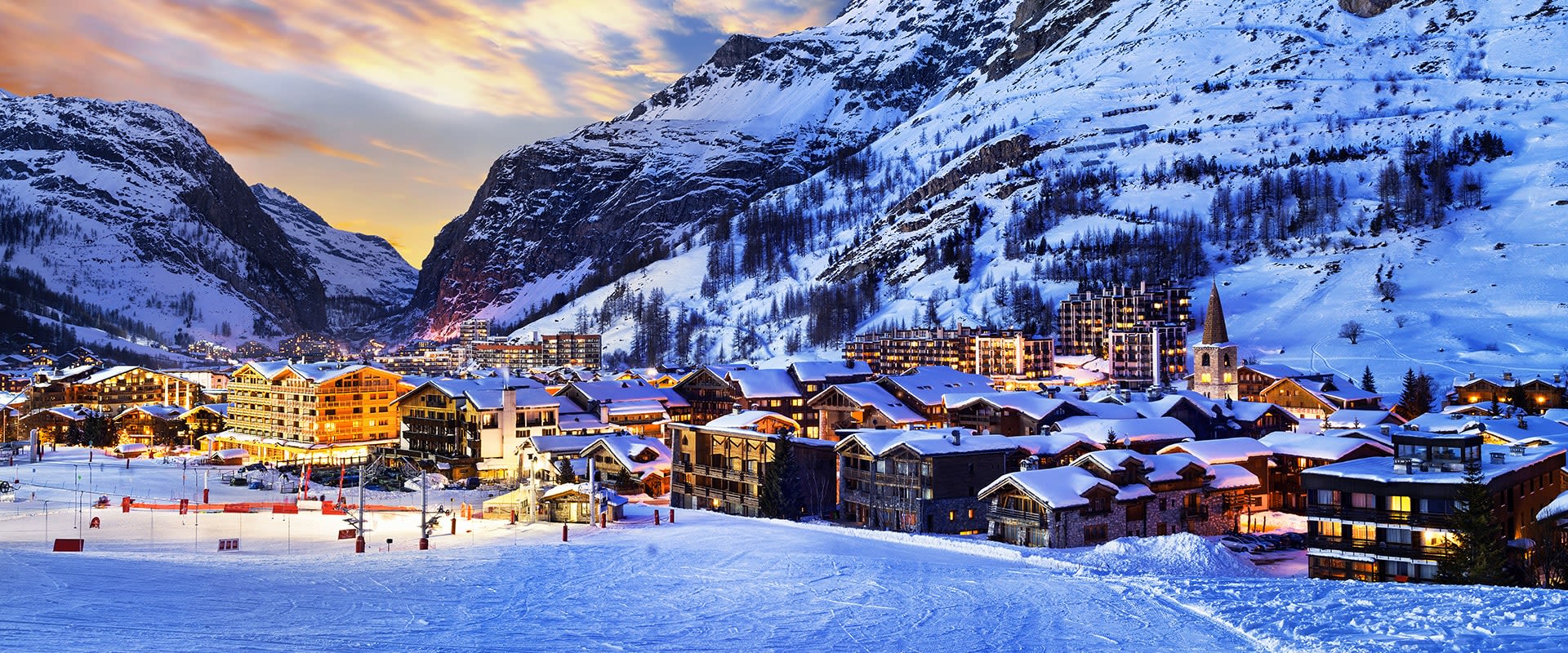 Val d'Isère ski resort at night