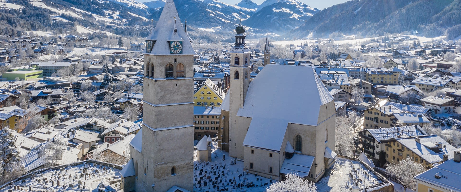 Panoramic view of a snowy Kitzbühel